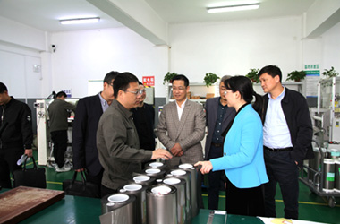 Zhuang Jiyan, Secretary of the Dinghai District Committee of Zhoushan City, and his entourage visited Zhejiang Yuanbang